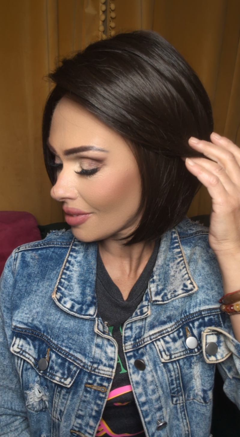 Angled Bob by TRESSALLURE