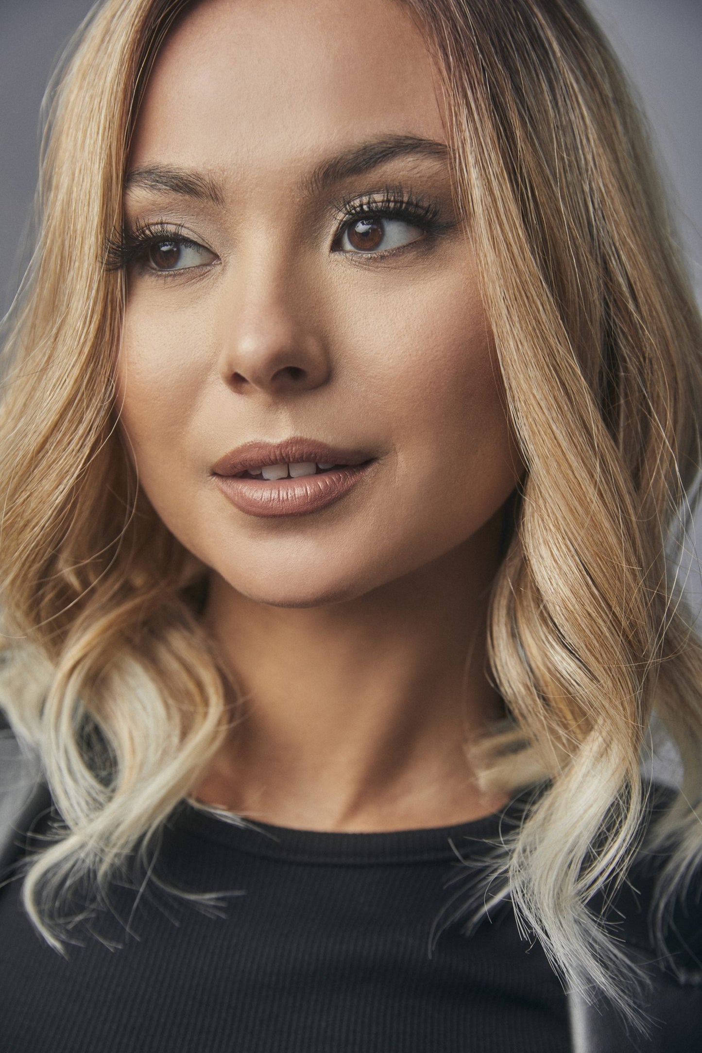 Panache Wavez | Milky Opal R | Rene of Paris | Open Box