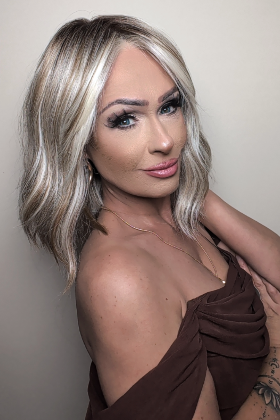 Hollie | Catalina Blonde| 100% Handtied | Jon Renau| Open Box