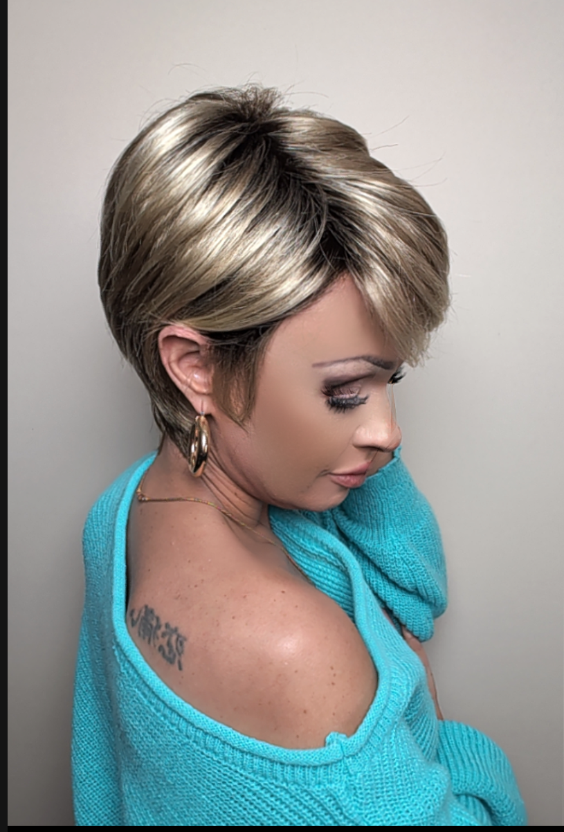 Halsey | Venice Blonde | Jon Renau